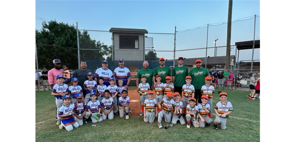 Spring 2023 AA Champions Grasshoppers & Runner Up Bulls!